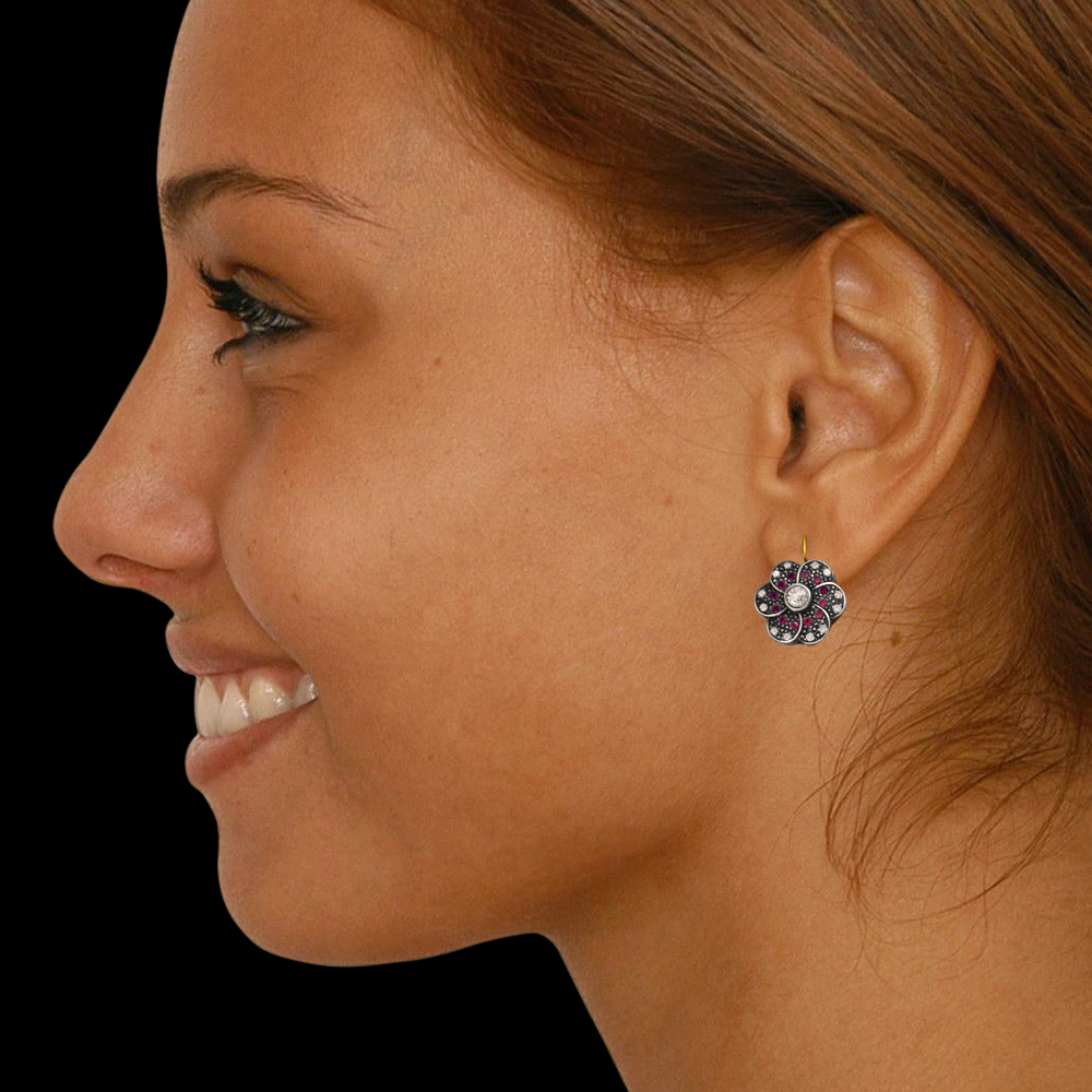 https://www.goldiam.co.il/sites/default/files/140_ear_ruby.jpg