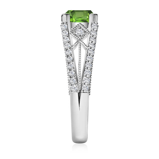 https://www.goldiam.co.il/sites/default/files/D51917-1-R_whitegold_emerald.jpg