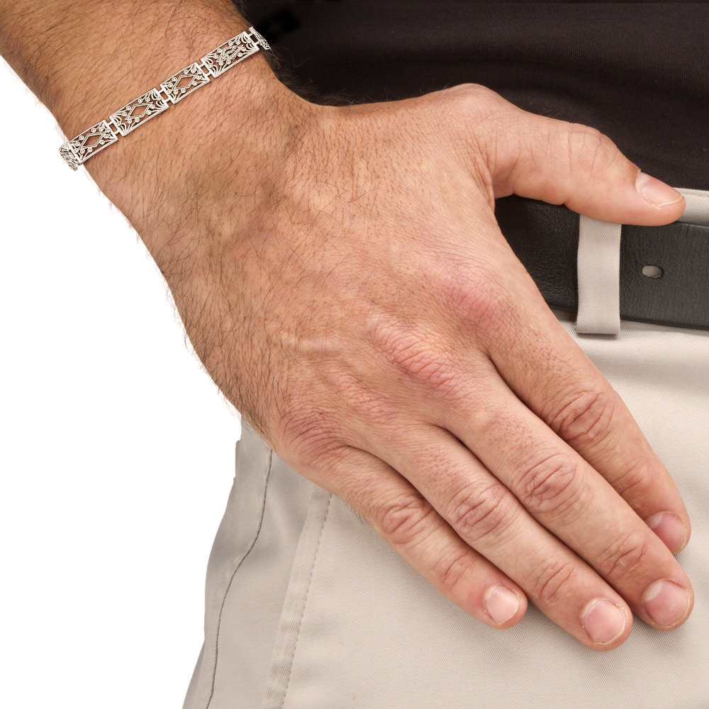 https://www.goldiam.co.il/sites/default/files/DB-0002_hand_men.jpg