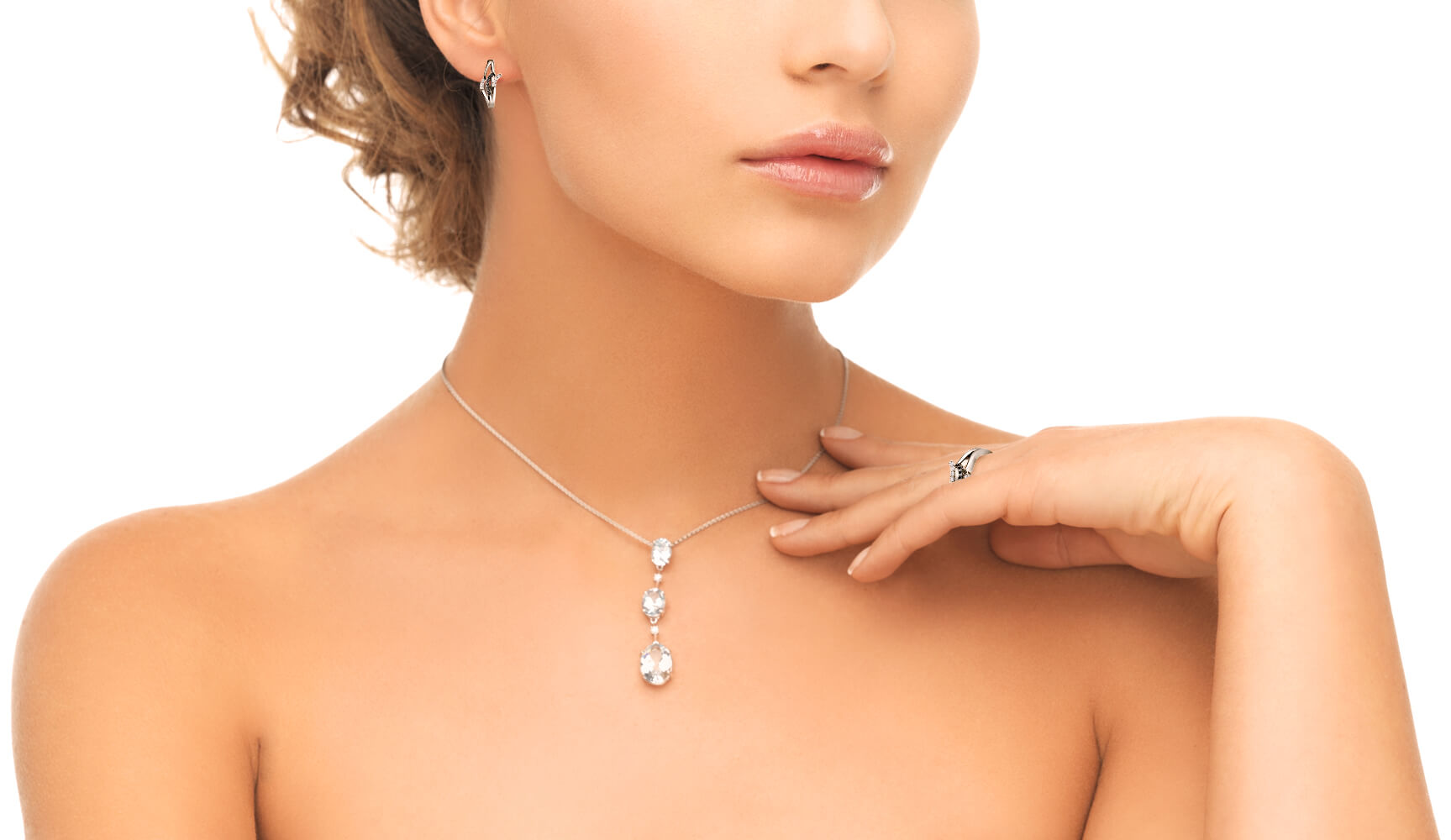 https://www.goldiam.co.il/sites/default/files/E51695-3-162322_black%2526whitediamond1_neck_silver2_0.jpg